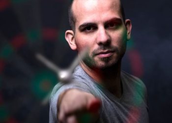 La rotation des fléchettes au jeu de fléchettes 2 La rotation des fléchettes au jeu de fléchettes